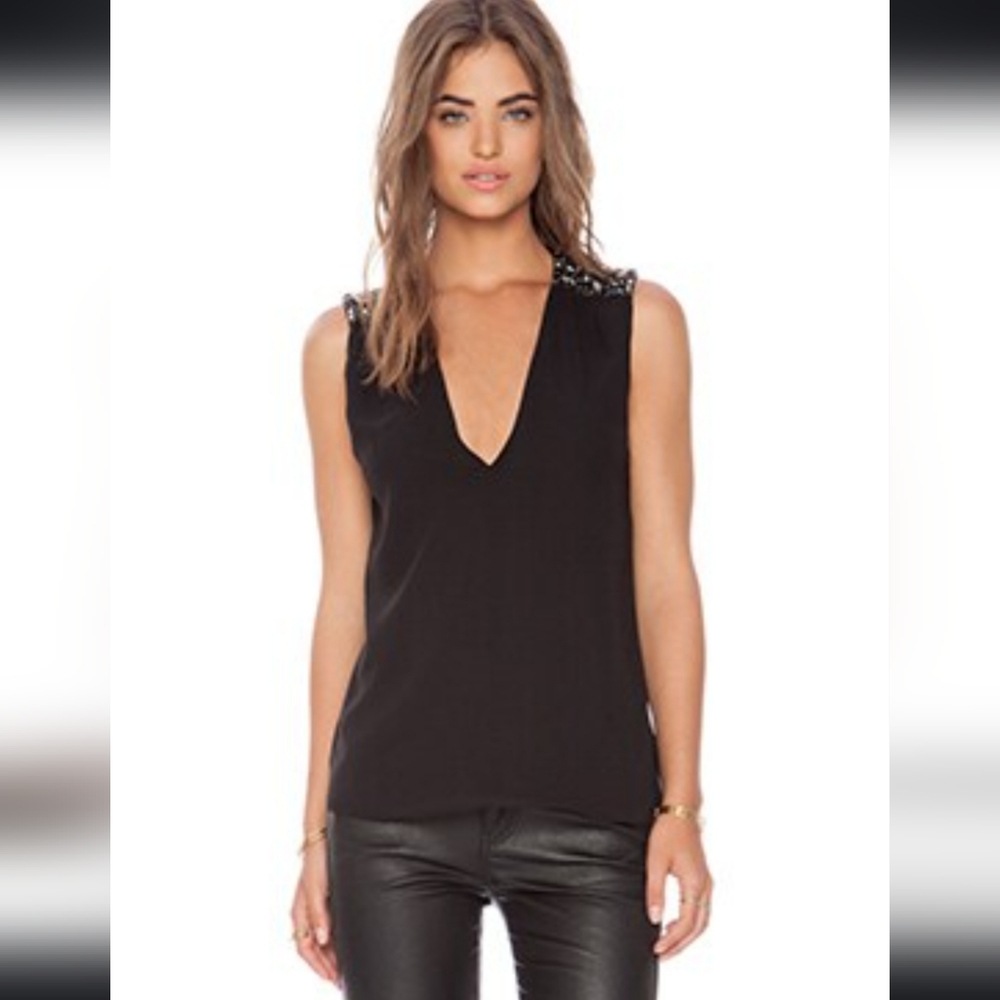 ❤️ NWOT! ALICE + OLIVIA HARPER SATIN TRIM EMBELLISHED SHOULDER TOP